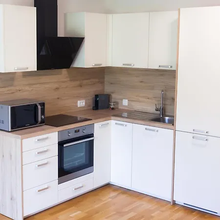 The Nest Centre Apartament *